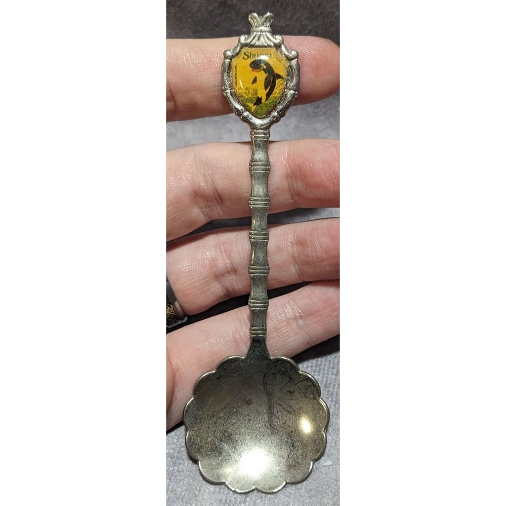 Vintage Collectible Shamu Spoon